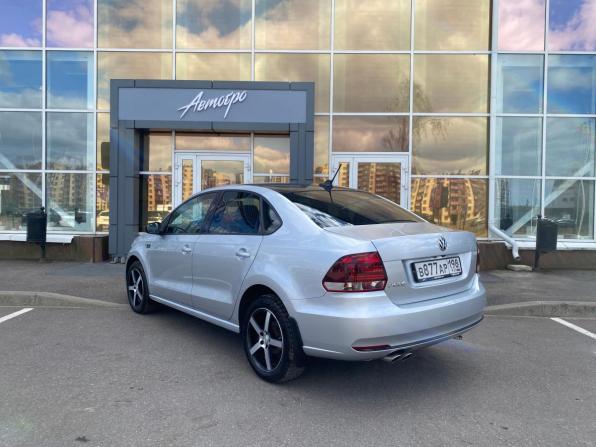 Volkswagen Polo V Рестайлинг с пробегом 2018 года, цена 1 299 000 рублей, 102340 км, седан, Автокод Объявления