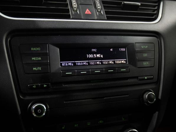 Skoda Octavia III (A7) с пробегом 2013 года, цена 975 000 рублей, 220997 км, лифтбек, Автокод Объявления