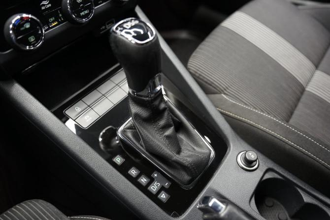 Skoda Octavia III (A7) Рестайлинг с пробегом 2020 года, цена 2 200 000 рублей, 190000 км, лифтбек, Автокод Объявления