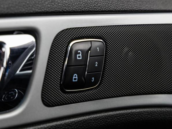 Ford Explorer V с пробегом 2014 года, цена 1 899 000 рублей, 222148 км, внедорожник, Автокод Объявления