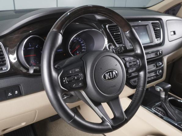 Kia Carnival III с пробегом 2019 года, цена 2 500 000 рублей, 206554 км, минивэн, Автокод Объявления