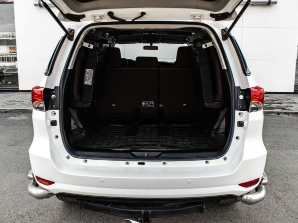 Toyota Fortuner II с пробегом 2019 года, цена 3 630 000 рублей, 107248 км, внедорожник, Автокод Объявления