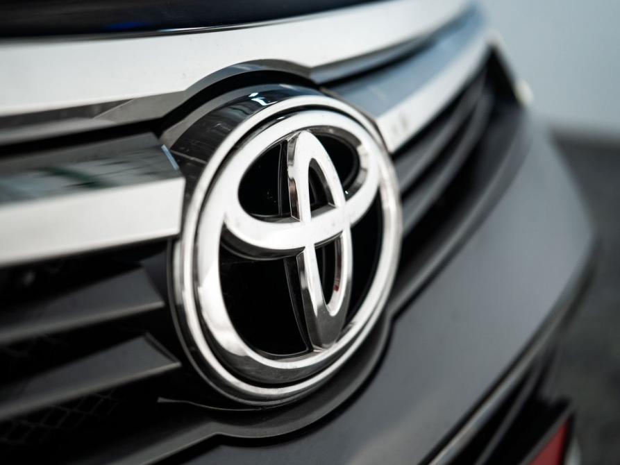 Toyota Camry VII (XV50) Рестайлинг Иркутск  - изображение 23