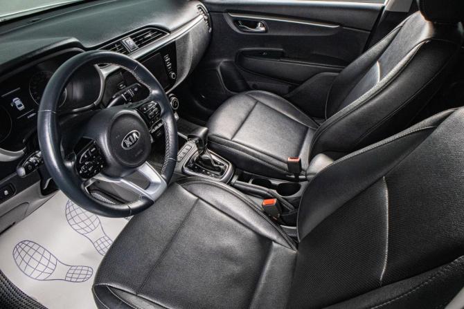 Kia Rio IV Рестайлинг с пробегом 2020 года, цена 1 639 000 рублей, 212231 км, седан, Автокод Объявления