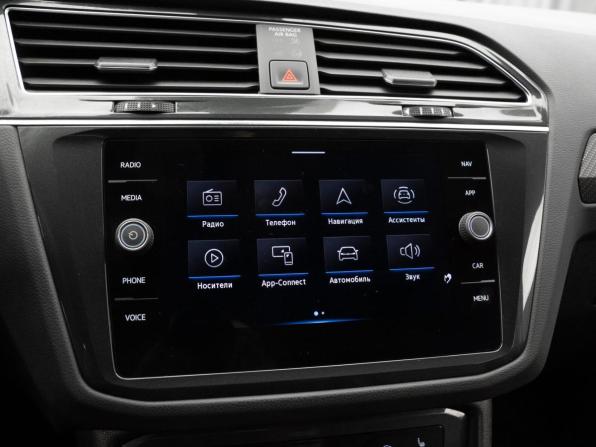 Volkswagen Tiguan II Рестайлинг с пробегом 2021 года, цена 4 140 000 рублей, 68240 км, внедорожник, Автокод Объявления