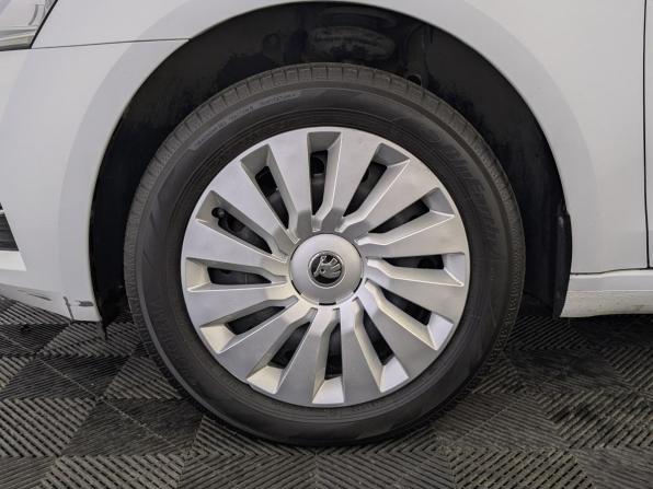 Skoda Octavia III (A7) Рестайлинг с пробегом 2020 года, цена 1 790 000 рублей, 122569 км, лифтбек, Автокод Объявления