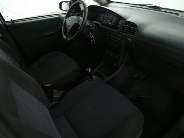Opel Zafira A Рестайлинг с пробегом 2004 года, цена 282 000 рублей, 398500 км, компактвэн, Автокод Объявления