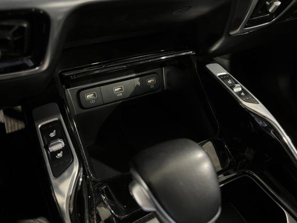 Kia Sorento IV с пробегом 2021 года, цена 3 175 900 рублей, 143160 км, внедорожник, Автокод Объявления