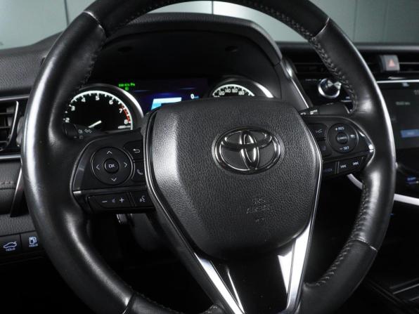 Toyota Camry VIII (XV70) с пробегом 2019 года, цена 3 599 000 рублей, 98532 км, седан, Автокод Объявления