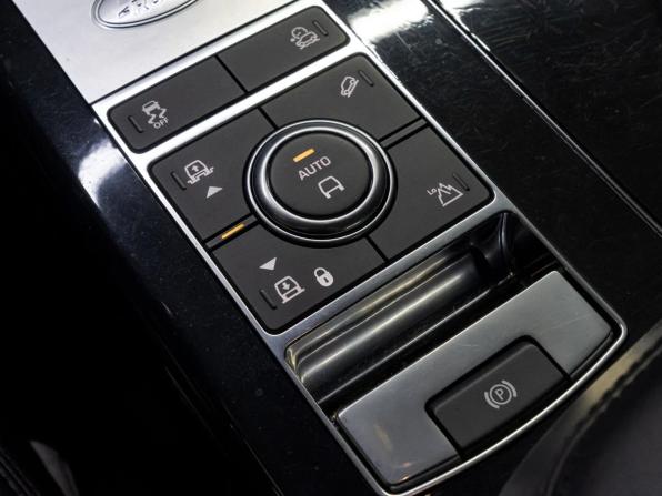 Land Rover Range Rover IV Рестайлинг с пробегом 2019 года, цена 7 848 000 рублей, 71347 км, внедорожник, Автокод Объявления