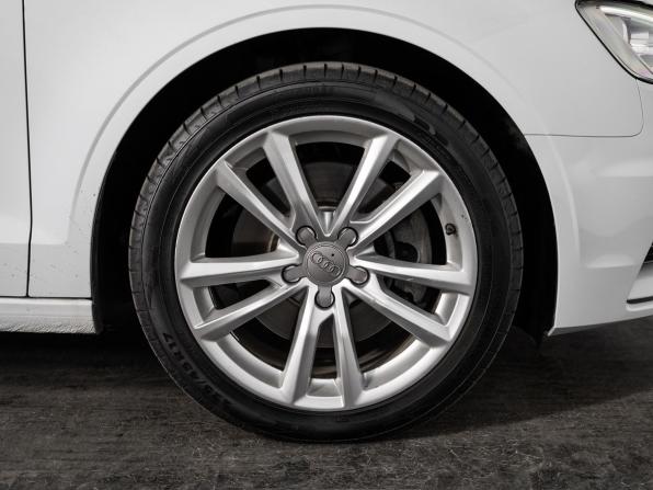 Audi A3 III (8V) с пробегом 2014 года, цена 1 799 500 рублей, 62000 км, седан, Автокод Объявления