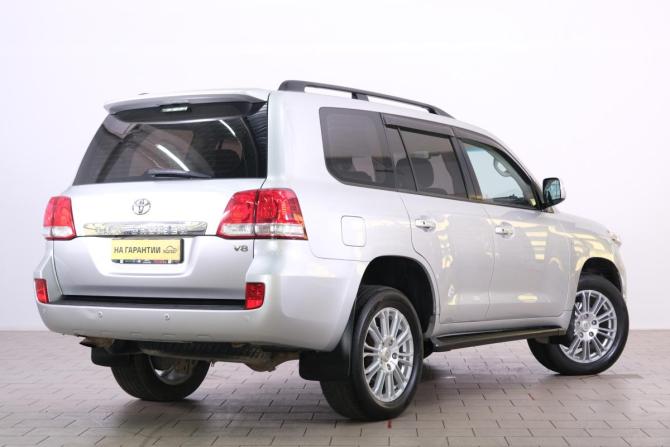 Toyota Land Cruiser 200 Series с пробегом 2009 года, цена 3 299 000 рублей, 312000 км, внедорожник, Автокод Объявления