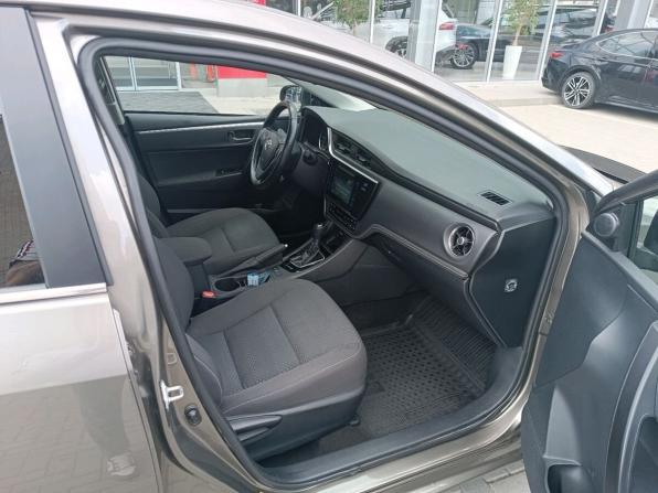 Toyota Corolla XI (E160 E170 E180) Рестайлинг 1 с пробегом 2018 года, цена 1 799 000 рублей, 129427 км, седан, Автокод Объявления