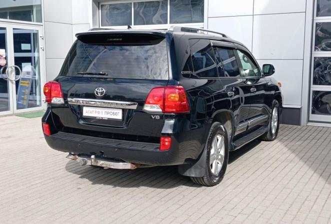 Toyota Land Cruiser 200 Series Рестайлинг 1 с пробегом 2015 года, цена 3 505 000 рублей, 370572 км, внедорожник, Автокод Объявления