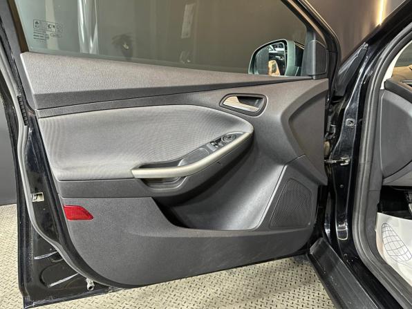 Ford Focus III с пробегом 2011 года, цена 720 000 рублей, 176181 км, хэтчбек, Автокод Объявления