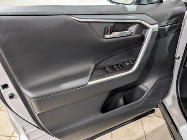 Toyota RAV4 V (XA50) с пробегом 2025 года, цена 4 190 000 рублей, 3933 км, внедорожник, Автокод Объявления