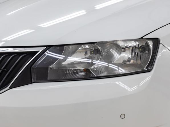 Skoda Rapid I Рестайлинг с пробегом 2018 года, цена 1 088 000 рублей, 172110 км, лифтбек, Автокод Объявления