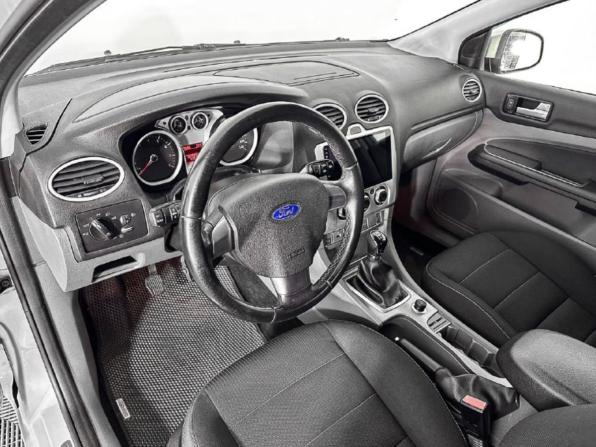 Ford Focus II Рестайлинг с пробегом 2011 года, цена 616 000 рублей, 187893 км, седан, Автокод Объявления