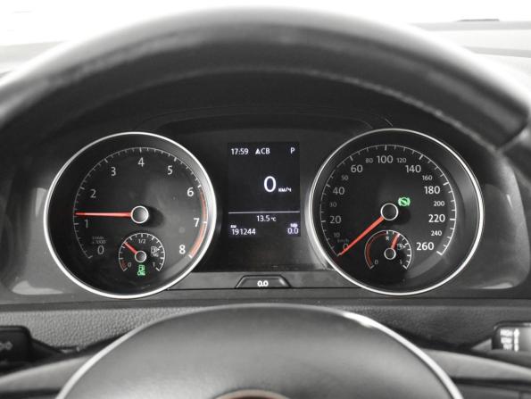 Volkswagen Golf VII Рестайлинг с пробегом 2019 года, цена 1 463 900 рублей, 191244 км, универсал, Автокод Объявления