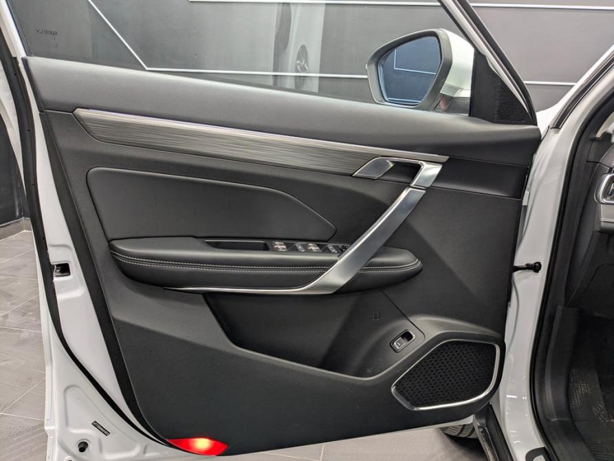 Geely Atlas Pro Москва  - изображение 12