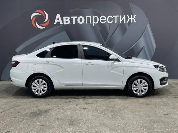 Lada (ВАЗ) Vesta I Рестайлинг (NG) с пробегом 2023 года, цена 1 195 000 рублей, 37890 км, седан, Автокод Объявления