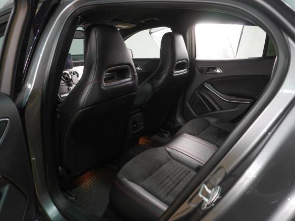 Mercedes-Benz GLA I (X156) Рестайлинг с пробегом 2017 года, цена 2 264 000 рублей, 130496 км, внедорожник, Автокод Объявления