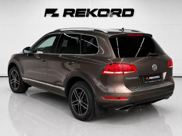 Volkswagen Touareg II с пробегом 2011 года, цена 2 019 000 рублей, 147252 км, внедорожник, Автокод Объявления