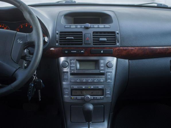 Toyota Avensis II с пробегом 2003 года, цена 650 000 рублей, 314672 км, седан, Автокод Объявления