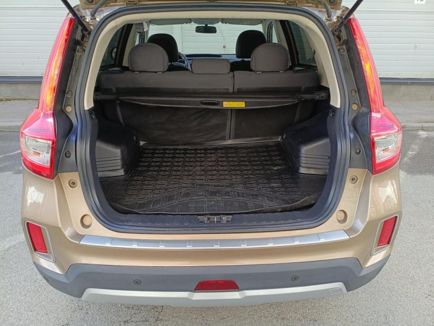 Geely Emgrand X7 I Рестайлинг 2 Санкт-Петербург  - изображение 16