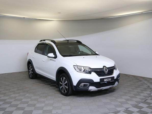 Renault Logan II Рестайлинг с пробегом 2021 года, цена 1 435 000 рублей, 53220 км, седан, Автокод Объявления