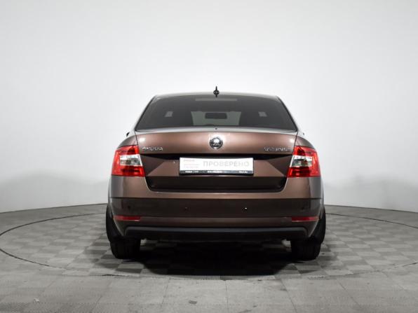 Skoda Octavia III (A7) Рестайлинг с пробегом 2017 года, цена 968 790 рублей, 320774 км, лифтбек, Автокод Объявления