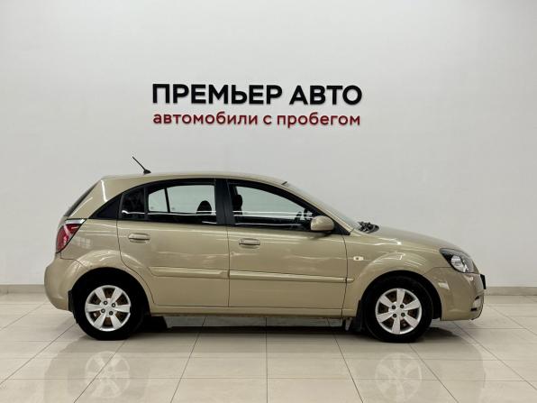 Kia Rio II Рестайлинг с пробегом 2010 года, цена 390 000 рублей, 301844 км, хэтчбек, Автокод Объявления