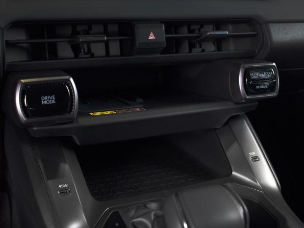 Toyota RAV4 VI (XA60) с пробегом 2025 года, цена 4 169 995 рублей, 21 км, внедорожник, Автокод Объявления