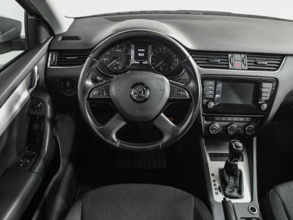Skoda Octavia III (A7) с пробегом 2014 года, цена 849 000 рублей, 302707 км, лифтбек, Автокод Объявления