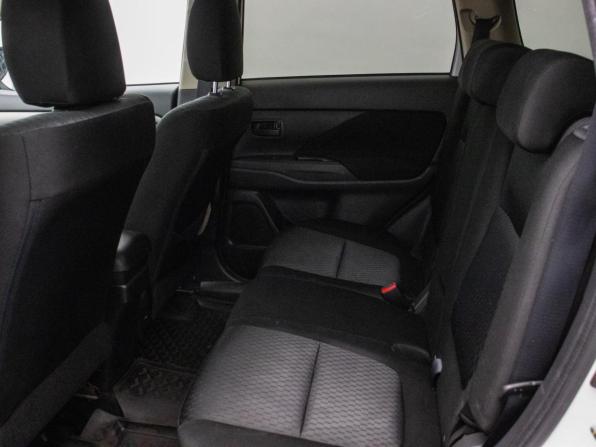 Mitsubishi Outlander III Рестайлинг 2 с пробегом 2015 года, цена 1 270 000 рублей, 335416 км, внедорожник, Автокод Объявления