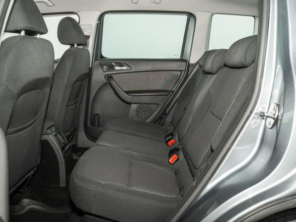 Skoda Yeti I с пробегом 2013 года, цена 920 000 рублей, 96355 км, внедорожник, Автокод Объявления