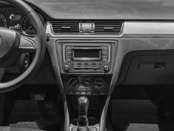 Skoda Rapid I Рестайлинг с пробегом 2017 года, цена 1 256 906 рублей, 98284 км, лифтбек, Автокод Объявления