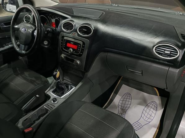 Ford Focus II Рестайлинг с пробегом 2011 года, цена 499 000 рублей, 267601 км, хэтчбек, Автокод Объявления