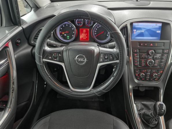 Opel Astra J с пробегом 2010 года, цена 489 000 рублей, 209717 км, хэтчбек, Автокод Объявления