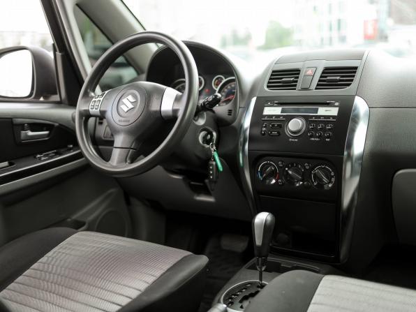 Suzuki SX4 I (Classic) Рестайлинг с пробегом 2012 года, цена 919 000 рублей, 176515 км, хэтчбек, Автокод Объявления