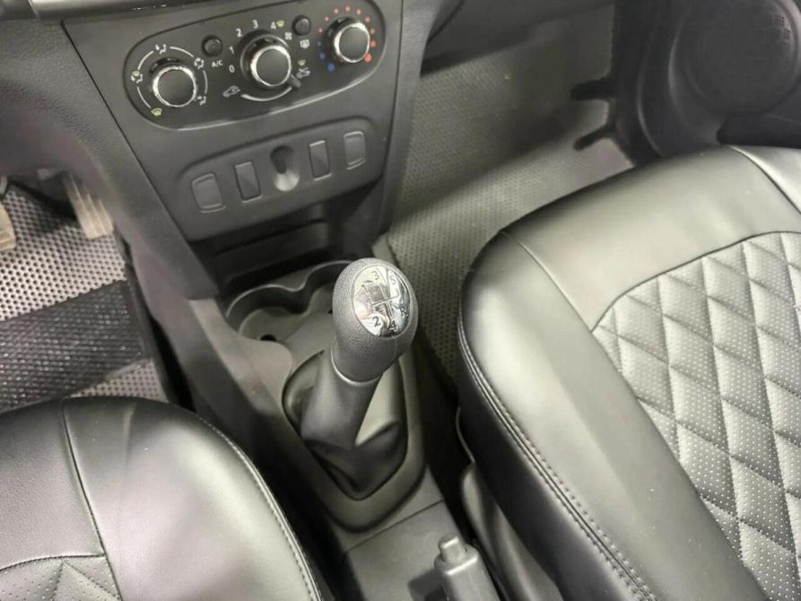 Renault Logan II Рестайлинг Набережные Челны  - изображение 13