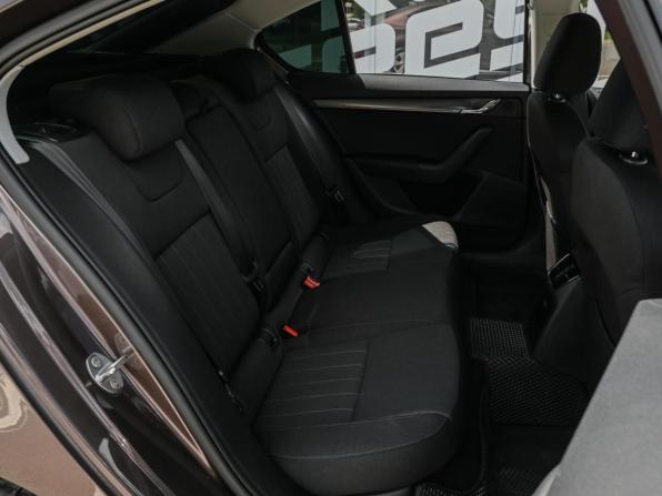 Skoda Octavia III (A7) Рестайлинг с пробегом 2018 года, цена 1 559 000 рублей, 182126 км, лифтбек, Автокод Объявления