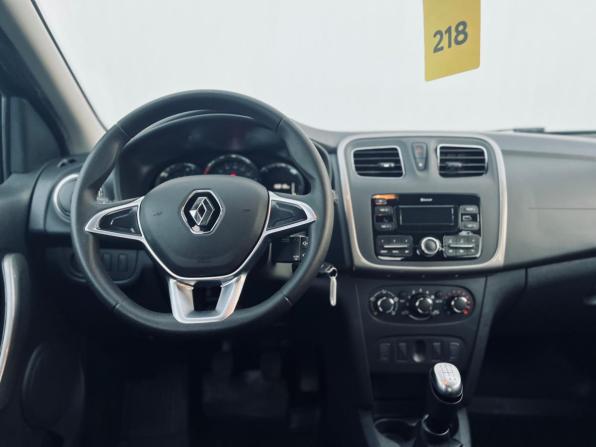 Renault Sandero II Рестайлинг с пробегом 2021 года, цена 1 380 000 рублей, 15000 км, хэтчбек, Автокод Объявления