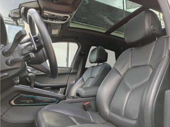 Porsche Macan I Рестайлинг 2 с пробегом 2022 года, цена 6 400 000 рублей, 67796 км, внедорожник, Автокод Объявления