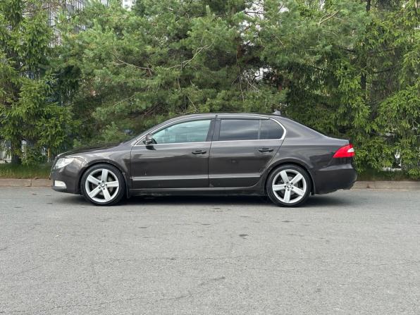 Skoda Superb II с пробегом 2012 года, цена 729 000 рублей, 312204 км, лифтбек, Автокод Объявления