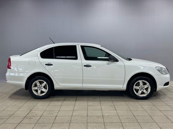 Skoda Octavia II (A5) Рестайлинг с пробегом 2012 года, цена 720 000 рублей, 234484 км, лифтбек, Автокод Объявления