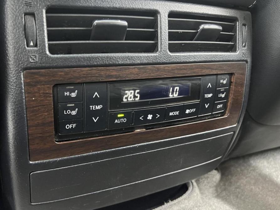 Toyota Land Cruiser 200 Series Рестайлинг 2 Ростов-на-Дону  - изображение 18