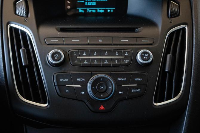 Ford Focus III Рестайлинг с пробегом 2015 года, цена 1 099 000 рублей, 146714 км, хэтчбек, Автокод Объявления