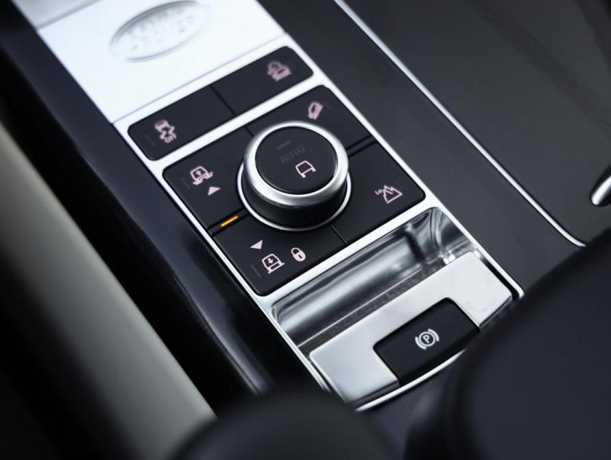 Land Rover Range Rover IV Рестайлинг Санкт-Петербург  - изображение 26