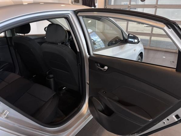 Hyundai Solaris II Рестайлинг с пробегом 2021 года, цена 1 533 000 рублей, 135001 км, седан, Автокод Объявления